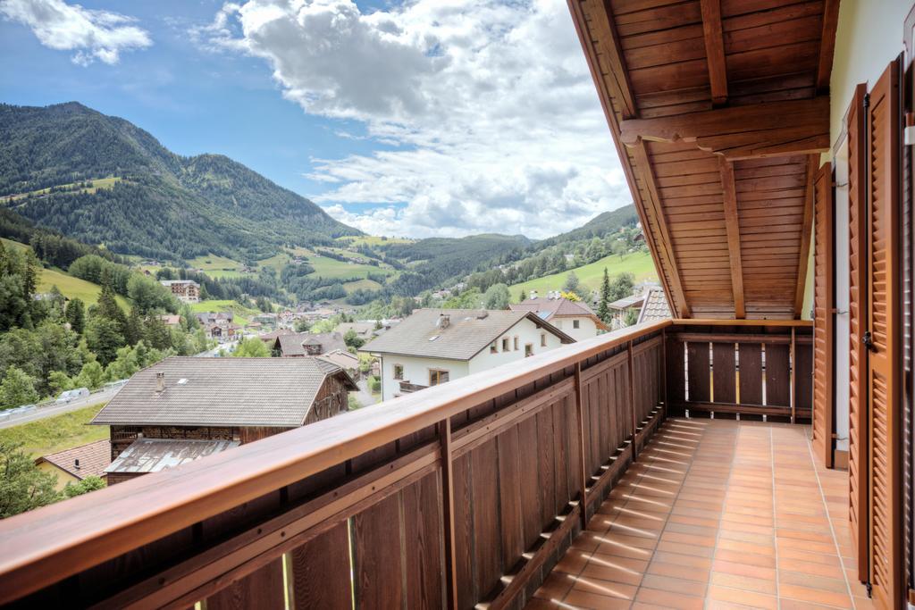 Villa Costa St. Ulrich in Gröden Zimmer foto